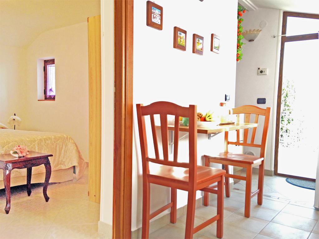 アジェーロラホリデイズ コスタンツァアパートメント 部屋 写真